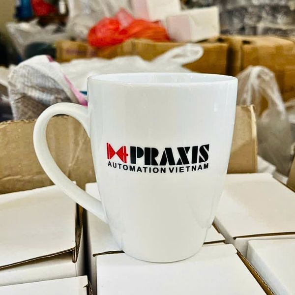 Quy trình làm cốc sứ theo yêu cầu tại Quà Tặng Thiên Việt