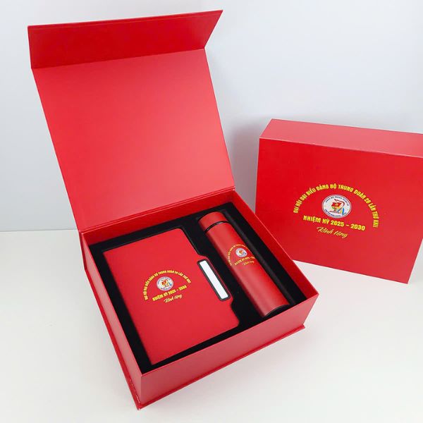 Bộ quà tặng tri ân khách hàng và nhân viên