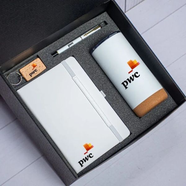 Kinh nghiệm chọn quà tặng doanh nghiệp in logo