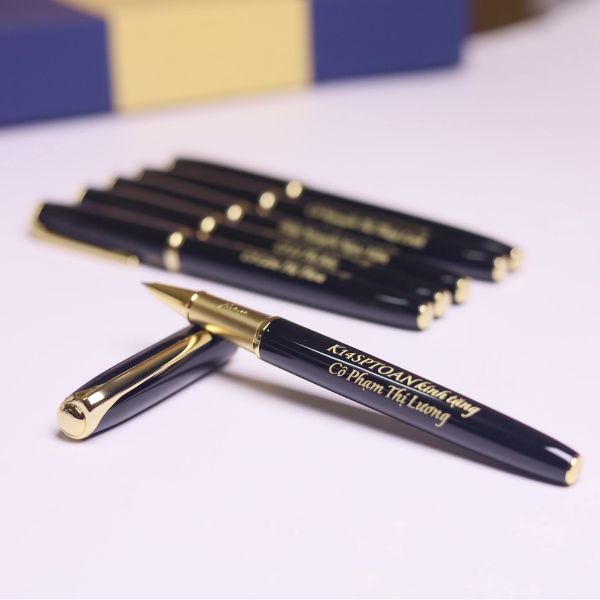 Bút ký khắc logo